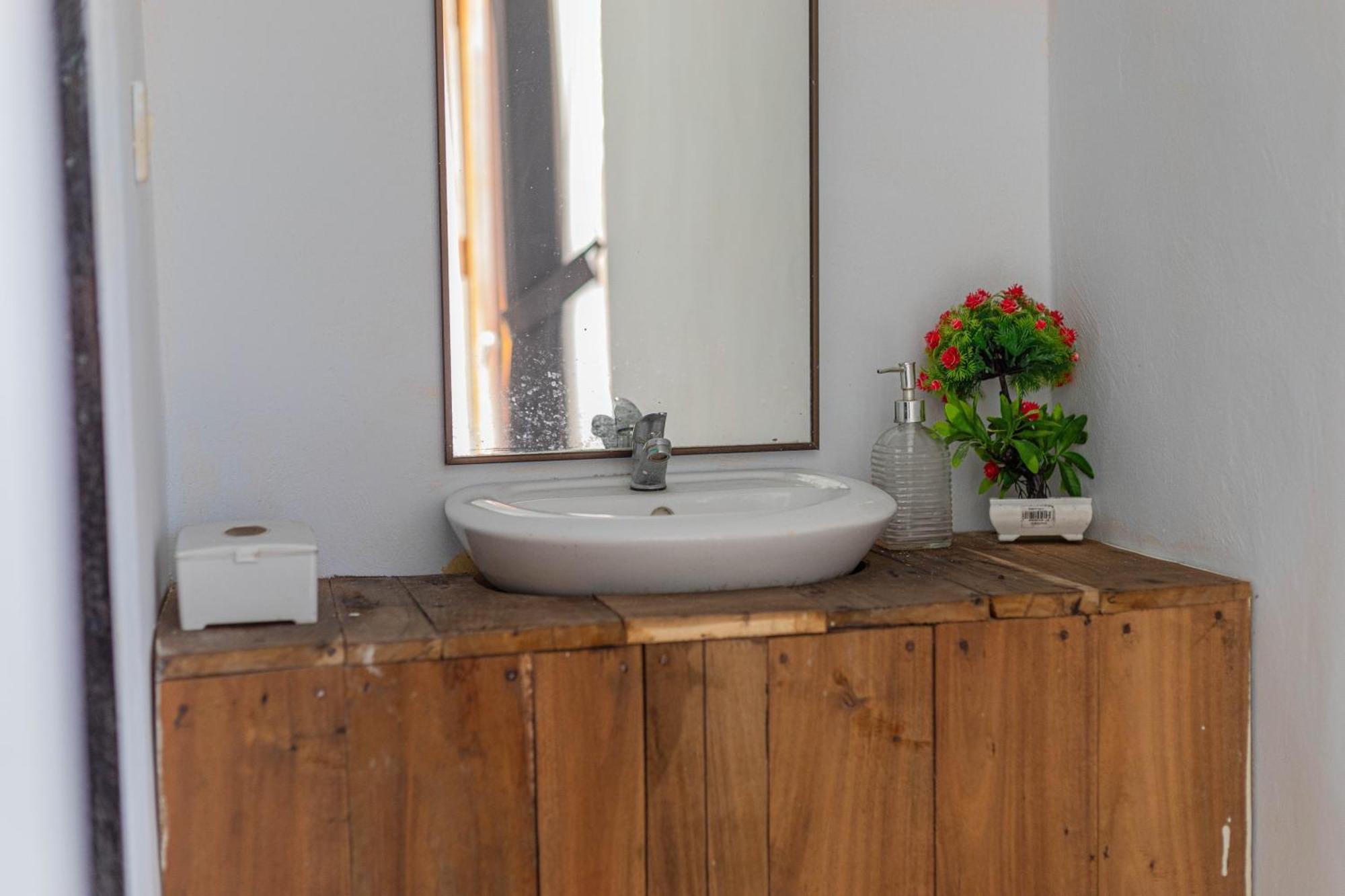 The Salang Guest House Batumadeg Екстер'єр фото